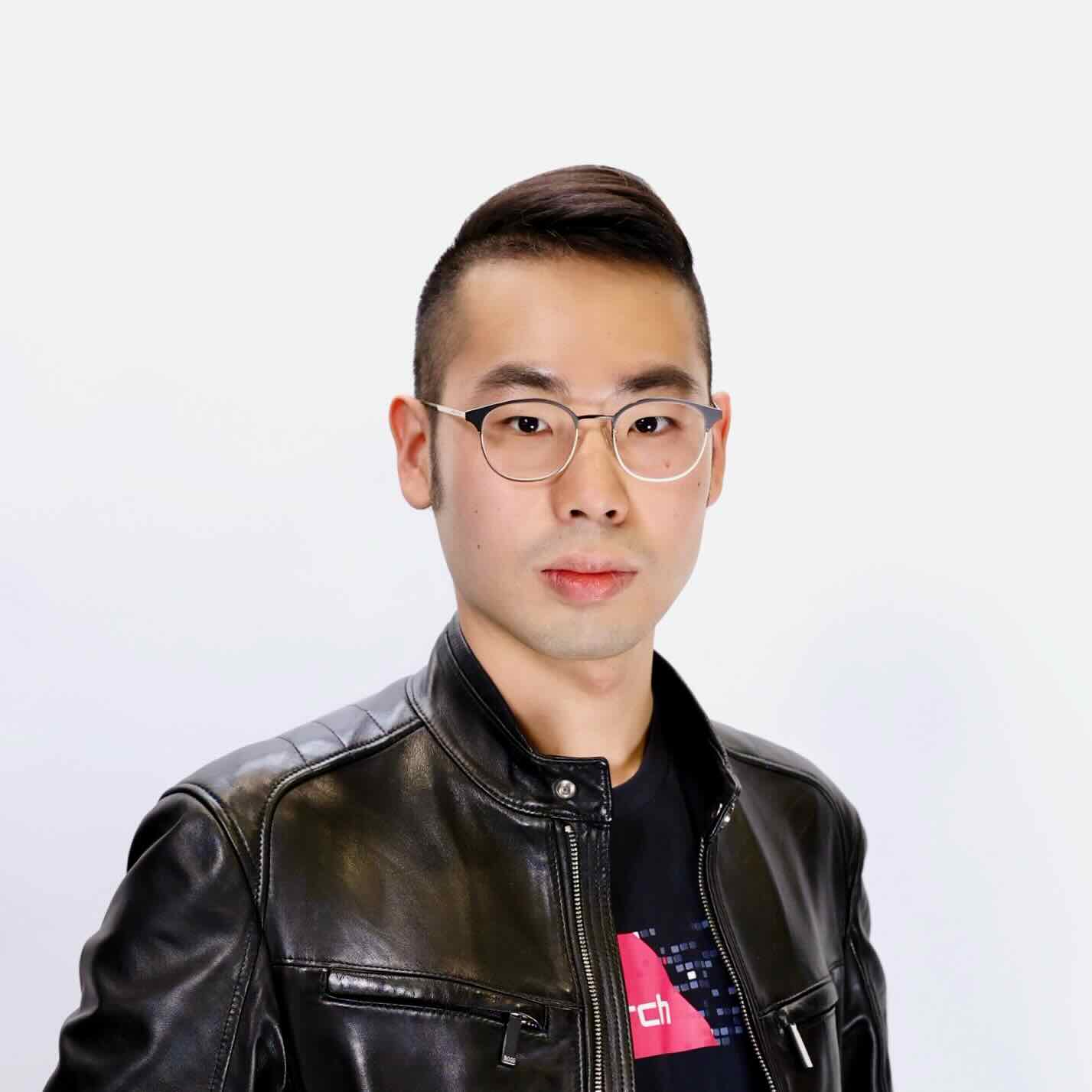 Lunjun Zhang